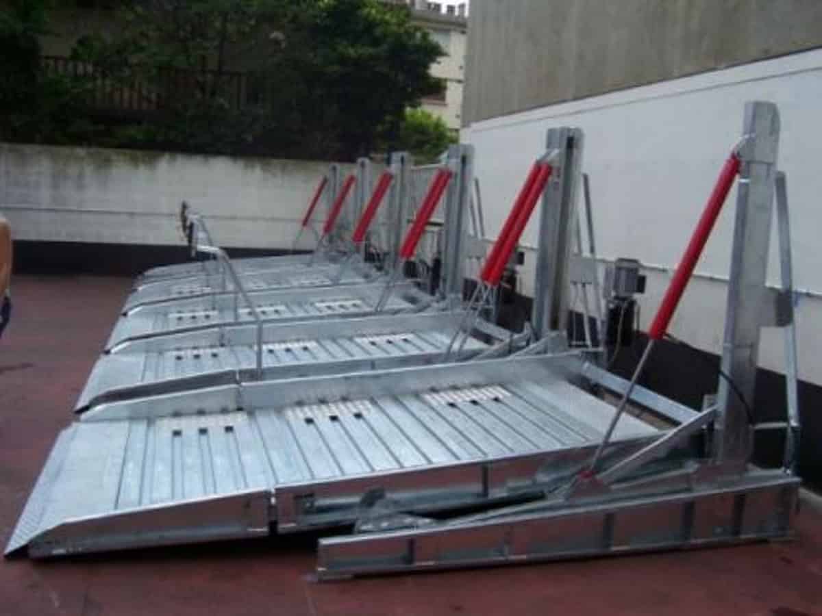 重慶成都俯仰式簡易升降立體停車設備應用展示.jpg